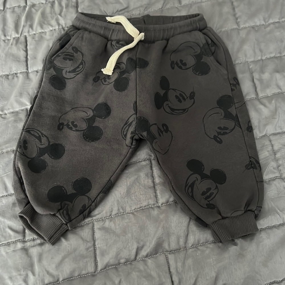 Zara Disney sweat pants Mickey Mouse baby boy size 6-9 month’s